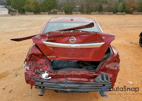 2015 Nissan Altima 2.5 z USA, uszkodzony, nr VIN 1N4AL3AP9FC263626